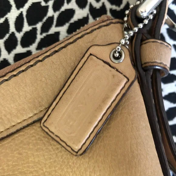 Coach Tan Camel Pebbled Leather Bag - Picture 8 of 11